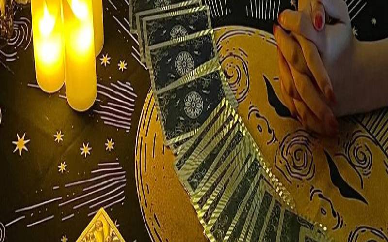 塔罗牌占卜我未来的生活（塔罗占卜我的未来人生）