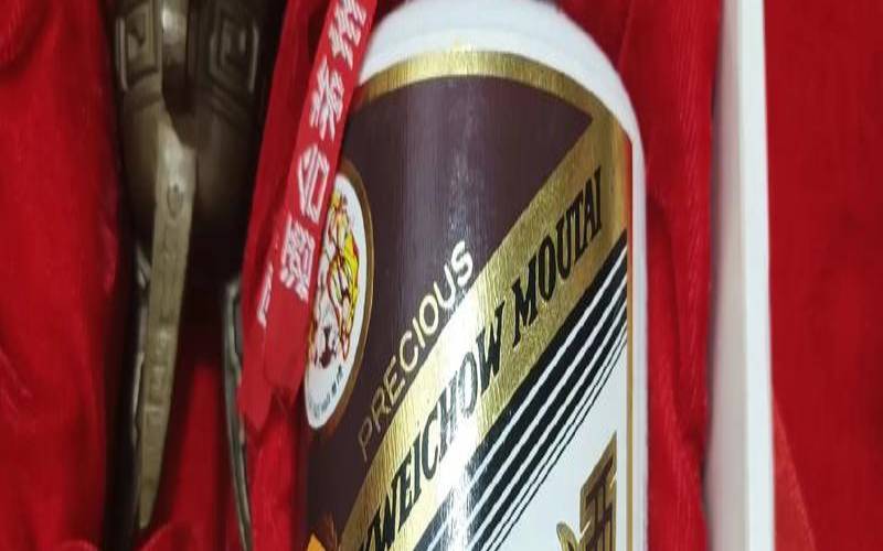 92年的珍品茅台多少钱一瓶（茅台系列酒有哪些）