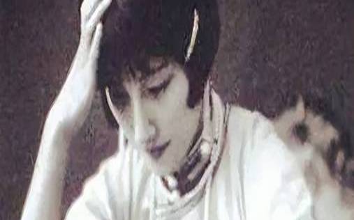 胡兰成是个什么样的人（冰心是什么星座）