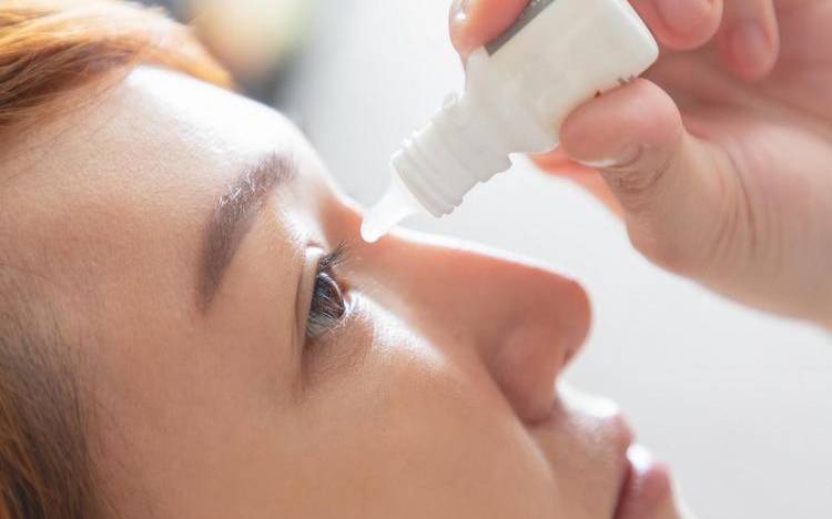 女人戌时左上眼皮跳测吉凶（女人晚上9一10点左眼皮跳）