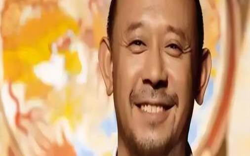 从小动作看男人个性吗（男人最吸引人的20个特质）
