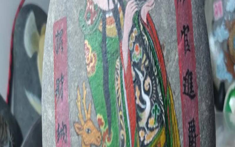 什么石头招财转运最好图片（什么石头聚财）