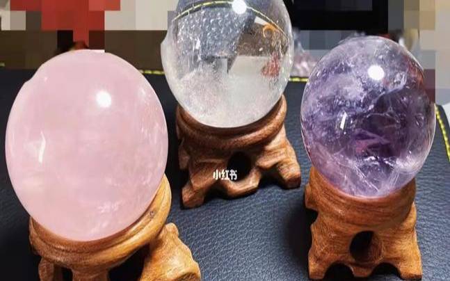 塔罗水晶球模式在哪（塔罗占卜我在他心里吗）