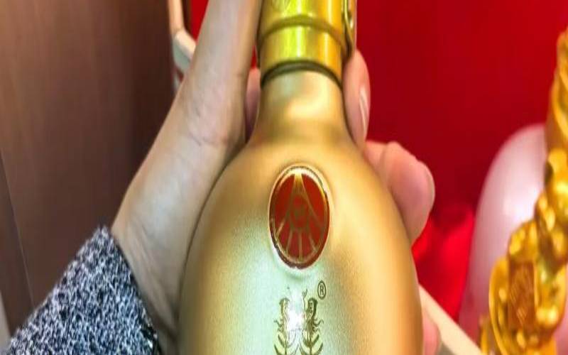 生肖纪念酒猪年52度多少钱（十二生肖纪念酒多少钱）