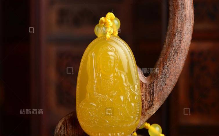 哪些属相不适合戴玉12生肖佩戴玉的禁忌是什么（女生佩戴玉髓的禁忌）