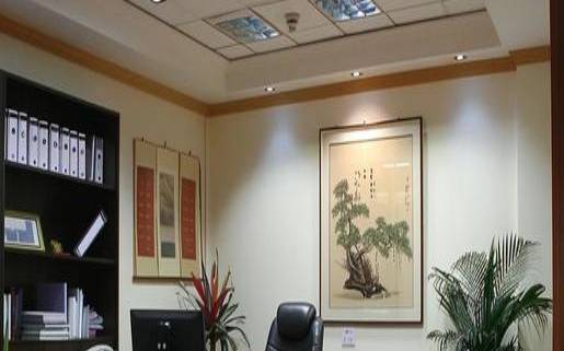 老板办公室桌子摆放风水（老板办公桌摆放风水正确图）